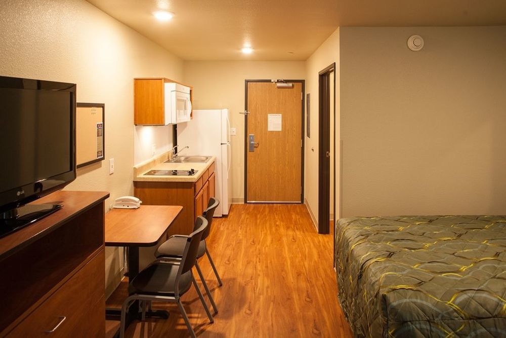 Woodspring Suites College Station Room photo