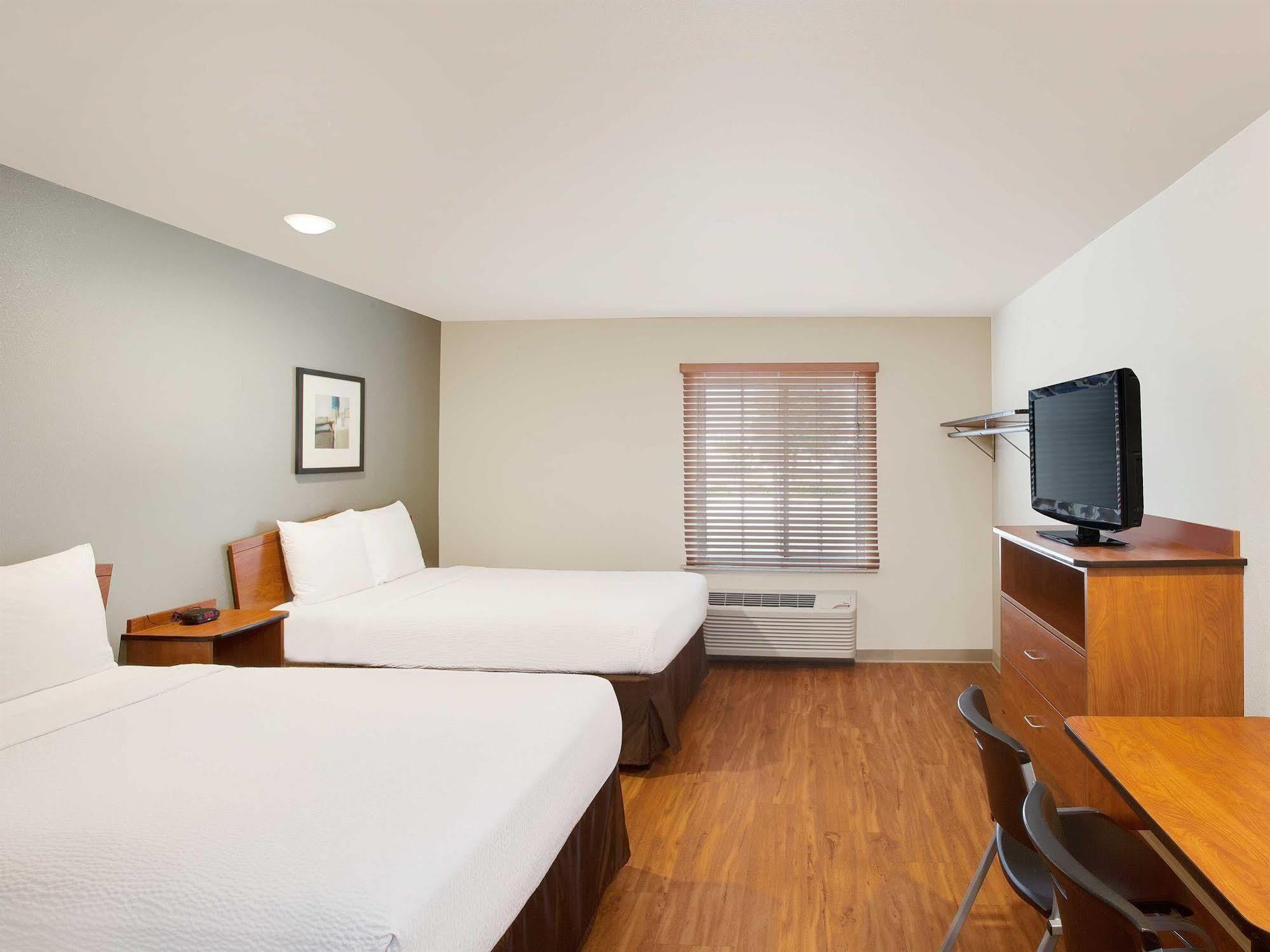 Woodspring Suites College Station Exterior photo