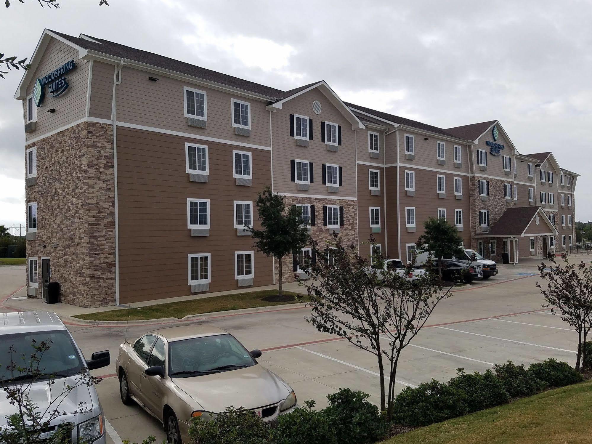 Woodspring Suites College Station Exterior photo